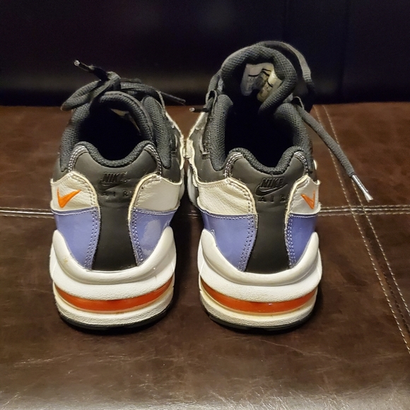 Shoes - Picture 3 of 3